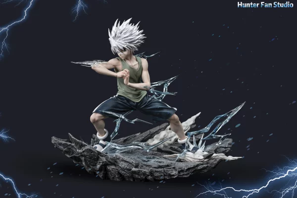 Godspeed Killua battles Youpi in Hunter Fan Studio's Hunter x Hunter Figurine